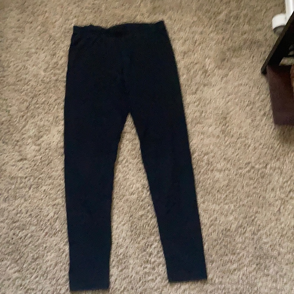 Black leggings